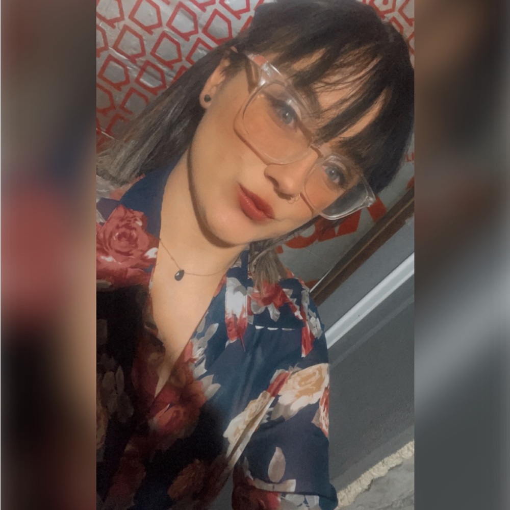 Meet your Posher, Caryn